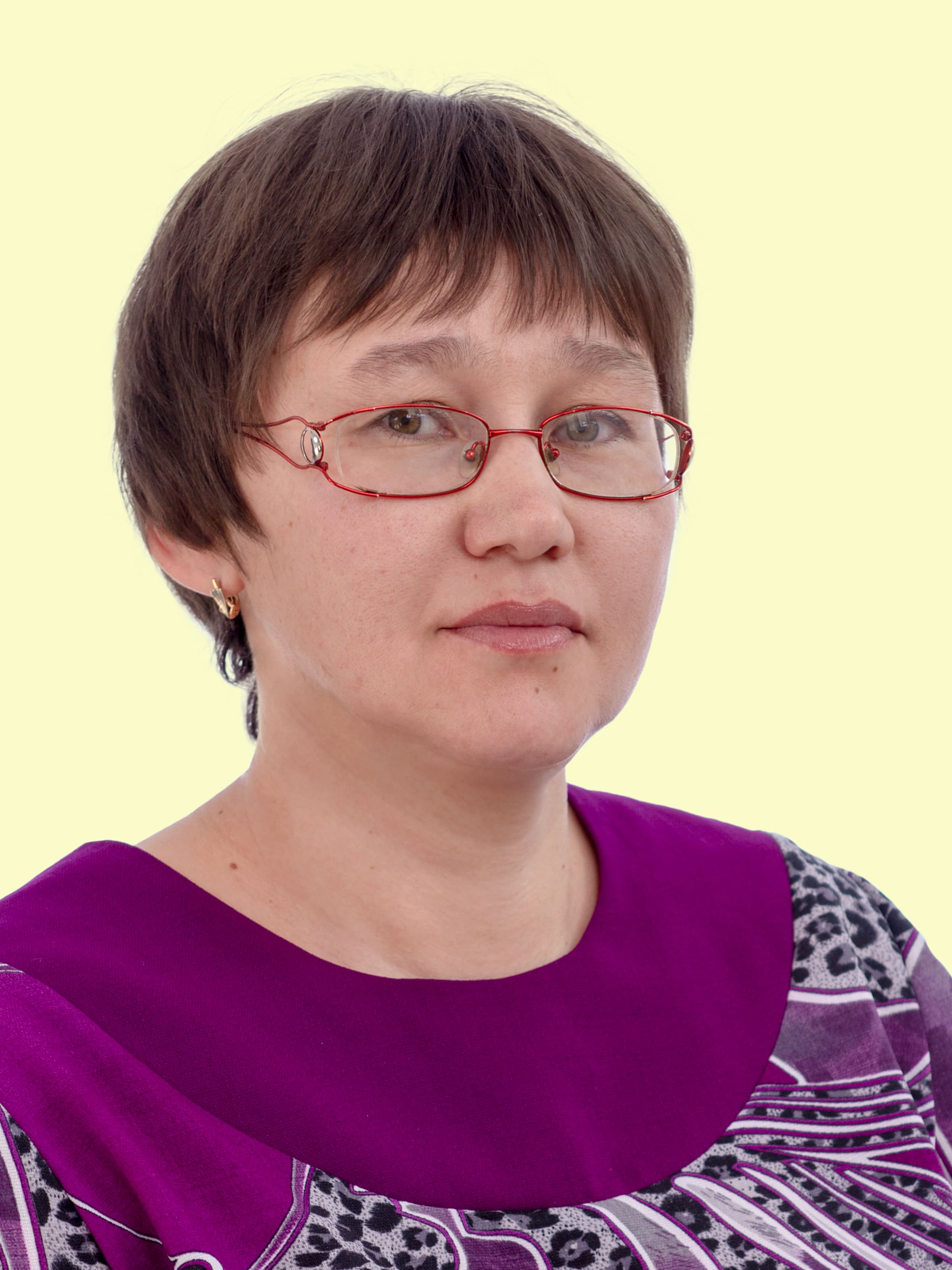 Каратуева Виктория Сергеевна.