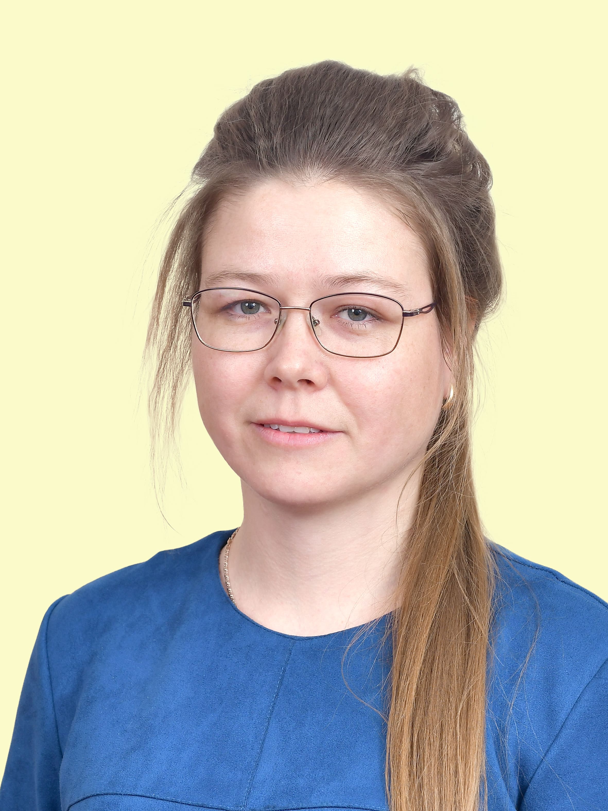 Землякова Юлия Александровна.